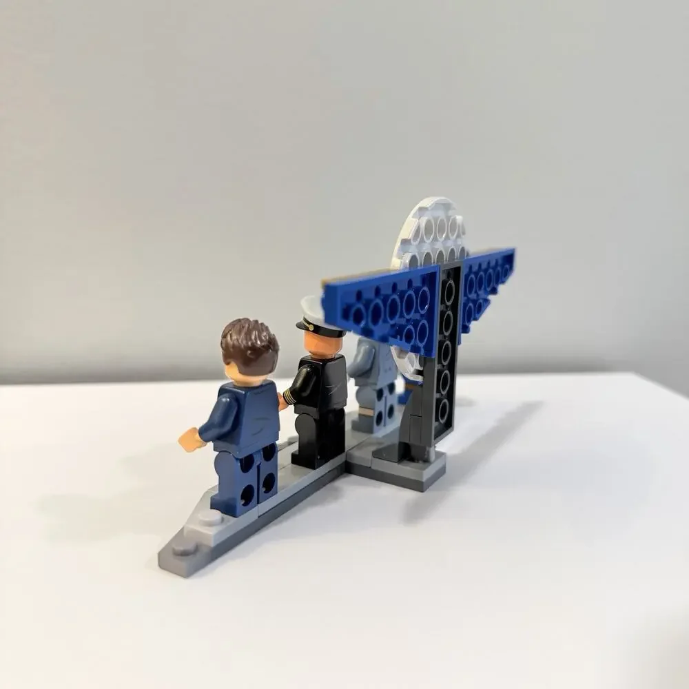 LEGO 11378 Douglas DC-3 PAN AM Airliner 4 Minifigures and Stand